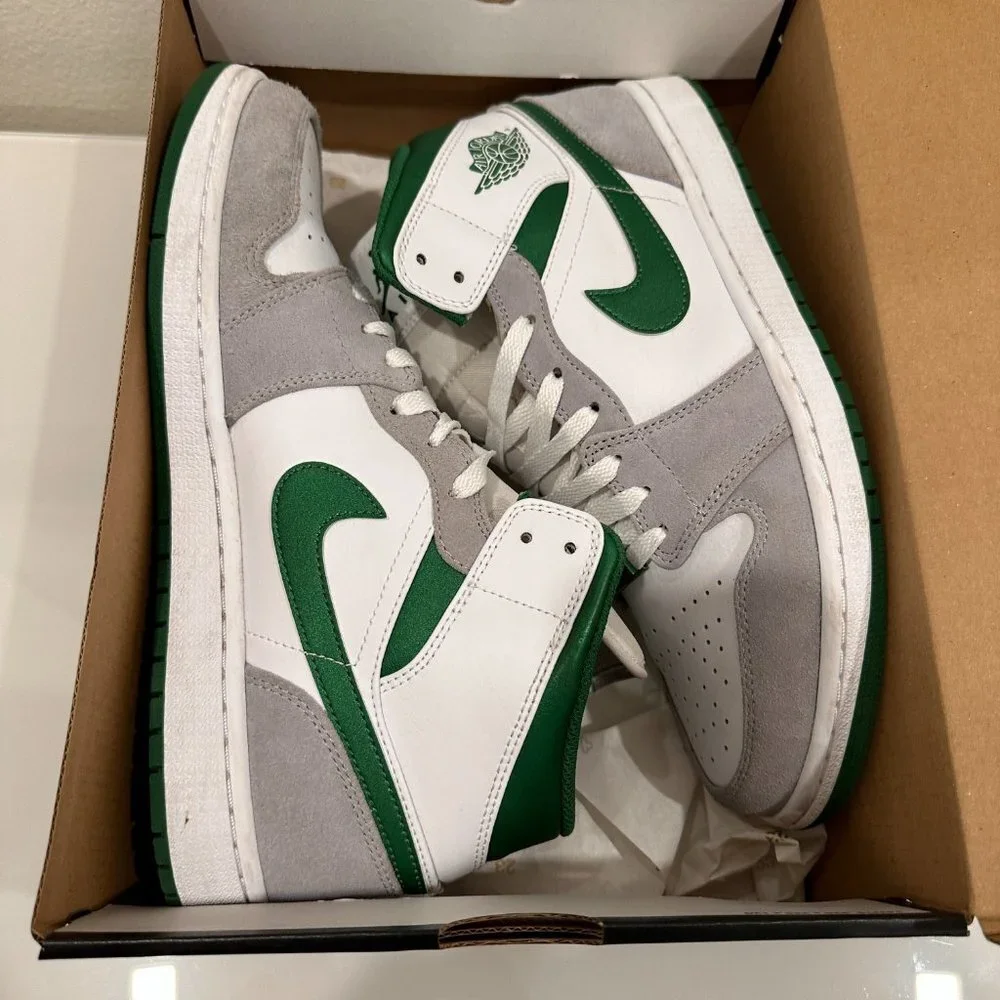 AIR JORDAN 1 MID SE 